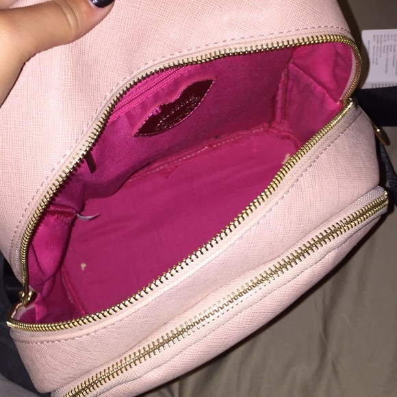 Baby pink backpack - Picture 3 of 4